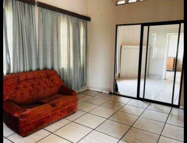 5 BEDROOM HOUSE FOR SALE IN GEDULD